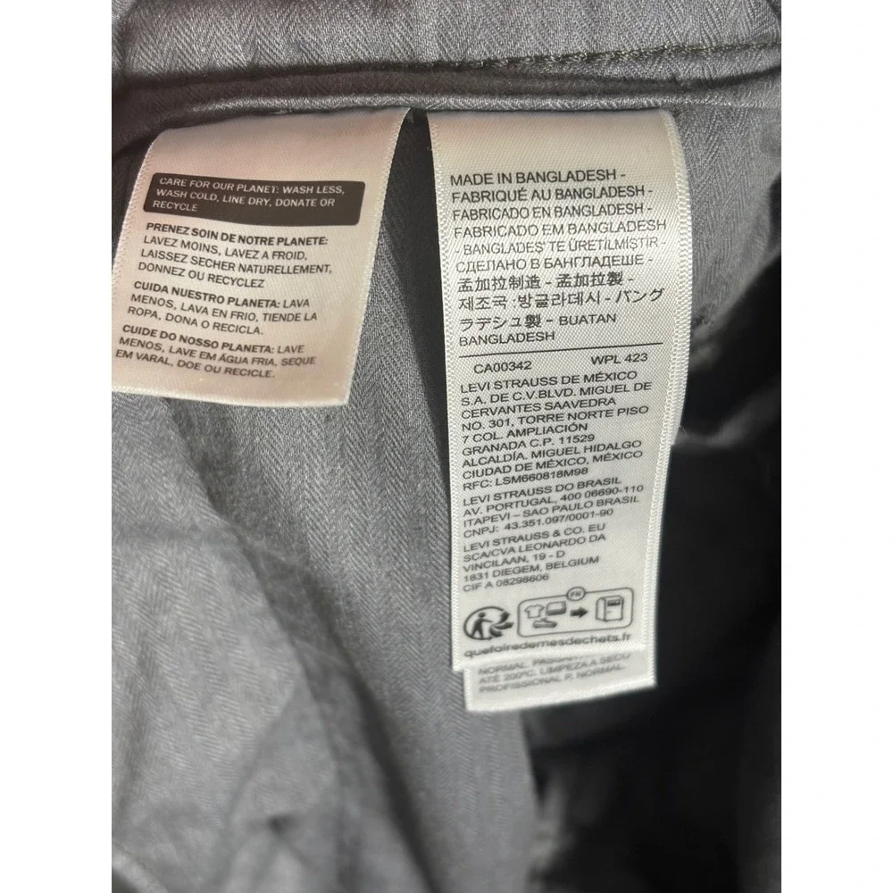 Levis labeled 34x30